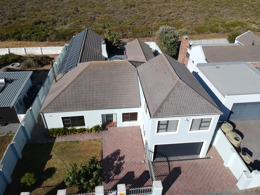 4 Bedroom Property for Sale in Pearl Bay Western Cape